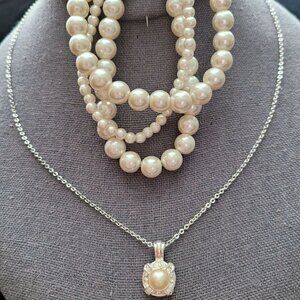 Vintage Roman Pearl Pendant & Chain Triple Strand Bracelet Glass Pearls Elegant